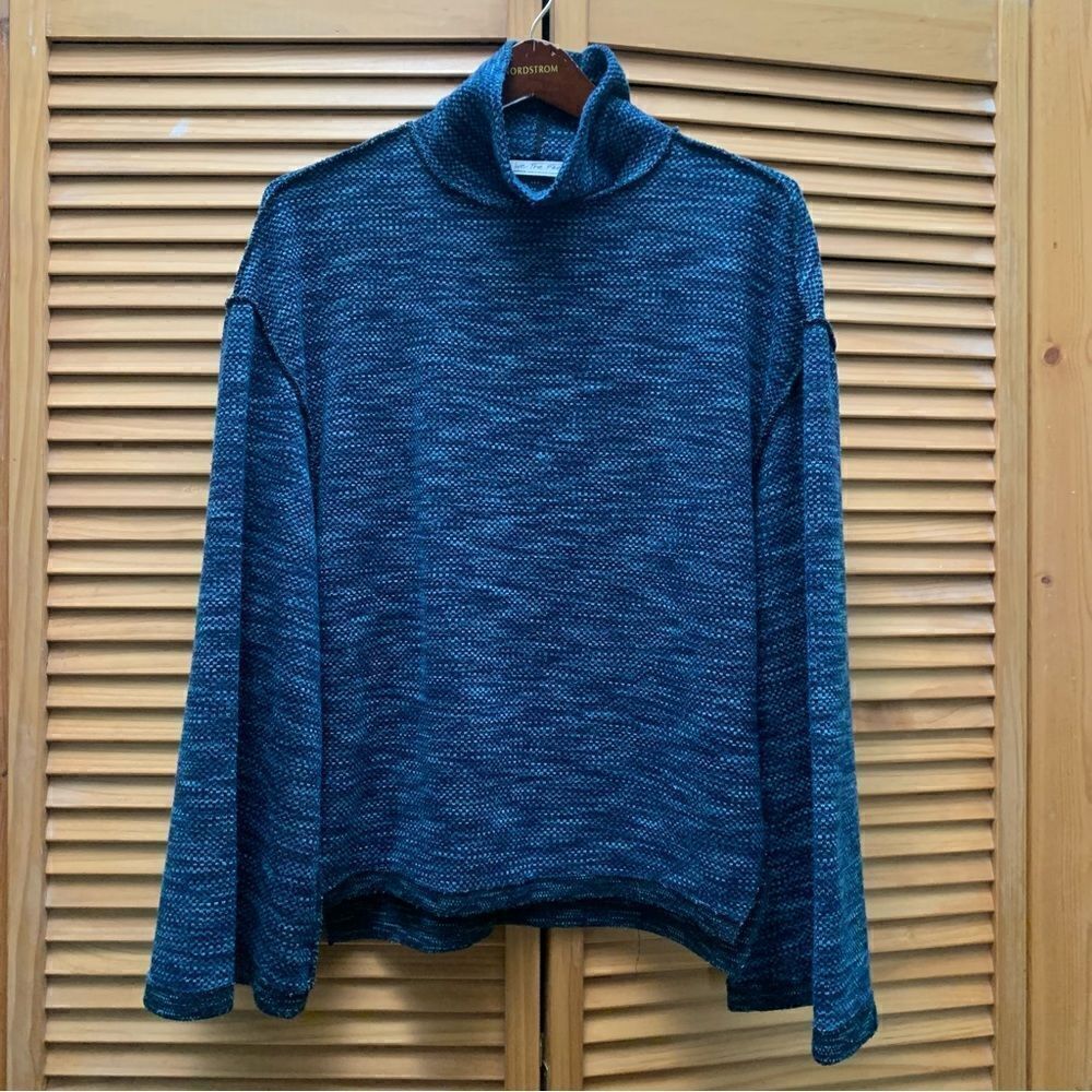 We The Free Blue Sweater Medium